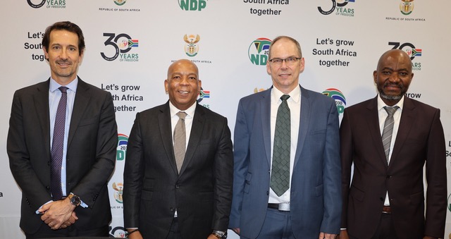 Caption– Right: Mr Laurent Clement (VP EDF Africa), H.E. Dr Kgosientsho Ramokgopa (Minister of Electricity and Energy), Mr Andrew Etzinger (GM: Energy Market Services & International Trader, National Transmission Company South Africa NTCSA), Mr Tshifhiwa Bernard Magoro (Head of the IPP Office)